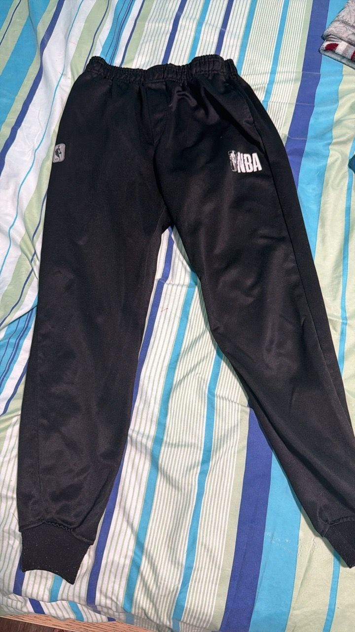 NBA Youth Joggers Size 14-16 (Fits Adult XS/S) - Black