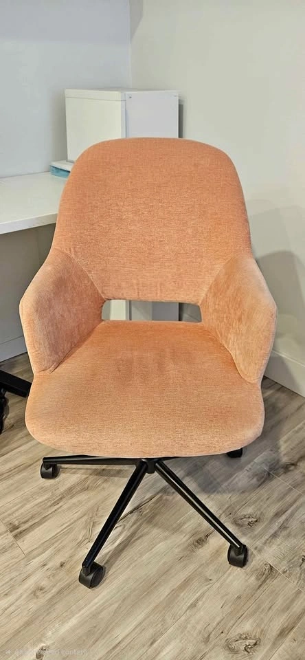Desk chair - pink/coral colour
