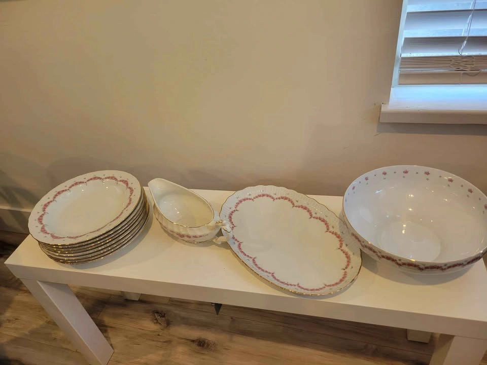 Set of 30 Graf Von Henneberg JLMENAU Tea Set - GDR - photo 2