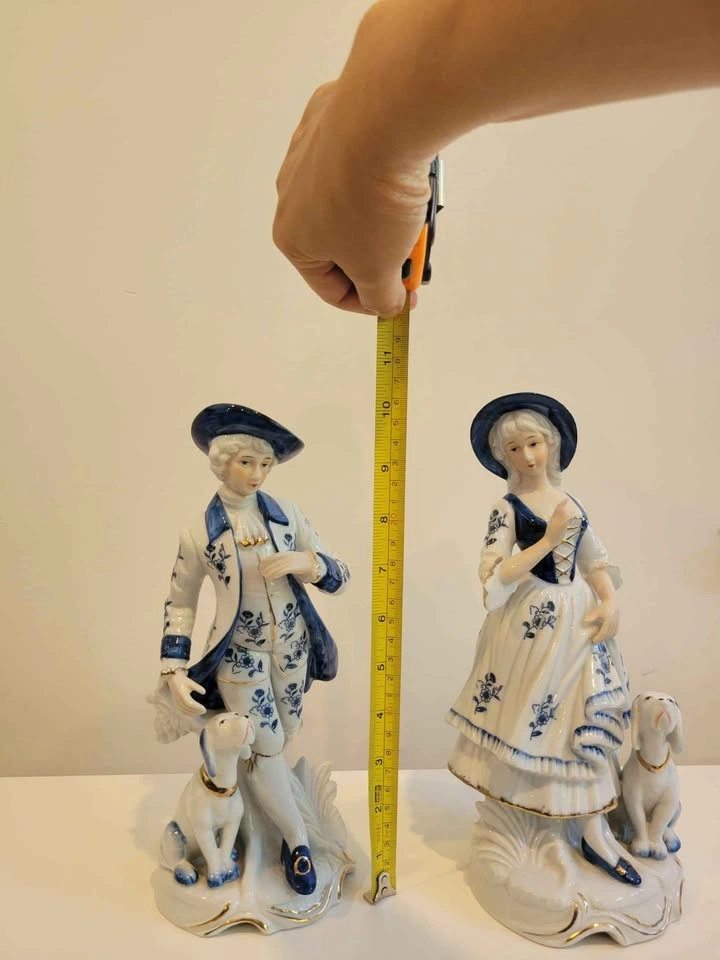 Pair of vintage porcelain figurines - photo 2