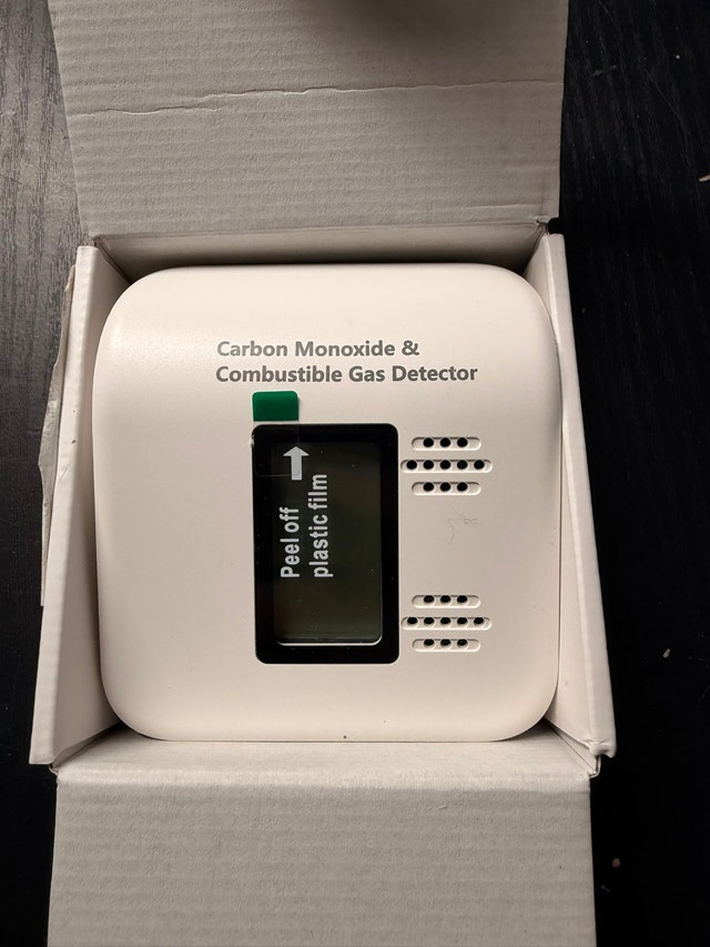 Carbon Monoxide and Combustible Gas Detector