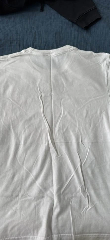 White supreme T Size M (NO TRADES) - photo 3
