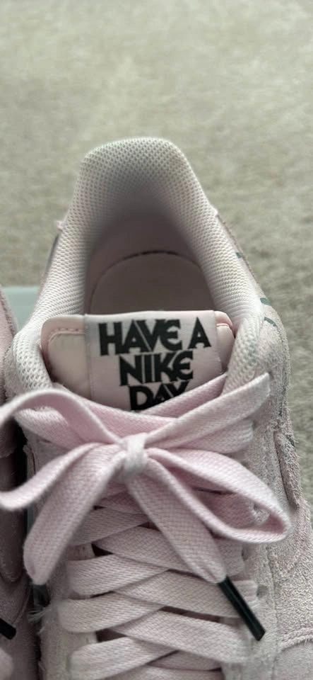 Pink Air Force “Have a nike day” Size 9 men (NO TRADES) - photo 5