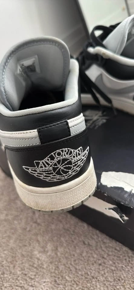 Jordan 1 low Black/Grey Size 9 Mens (NO TRADES) - photo 2