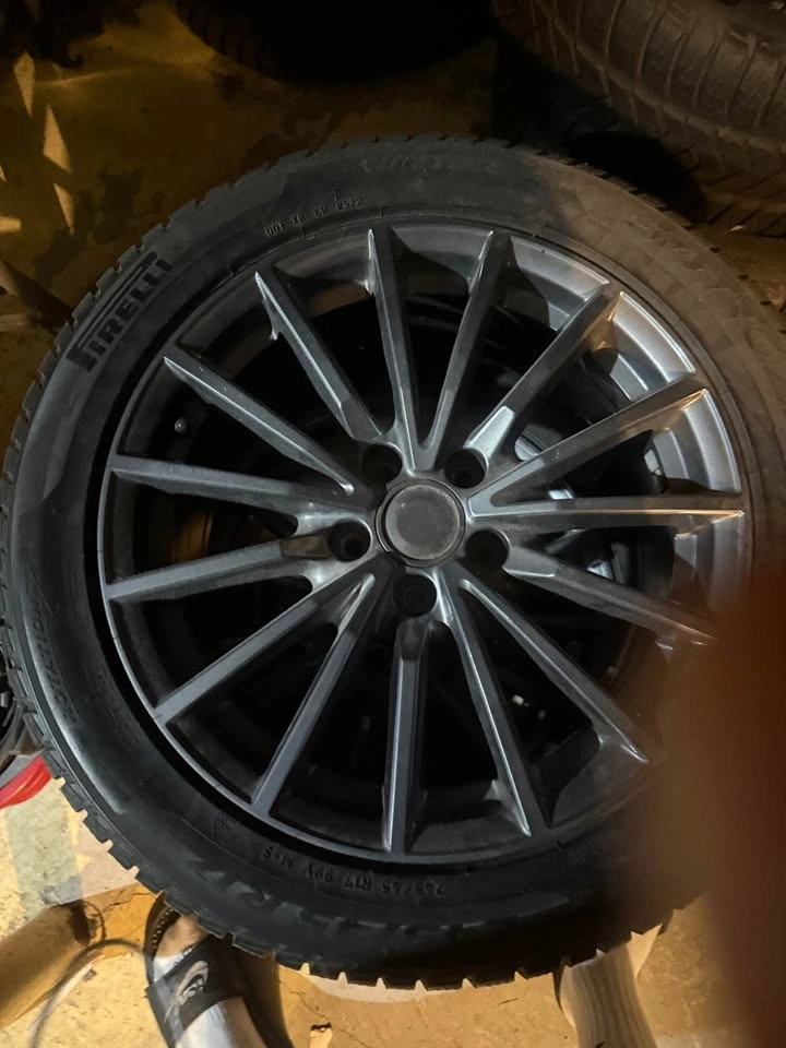 Pirelli Sottozero 3 245/45 R17 Tires and Rims - photo 3
