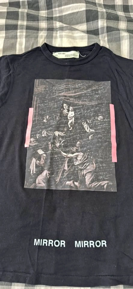 M Off White T (NO TRADES)