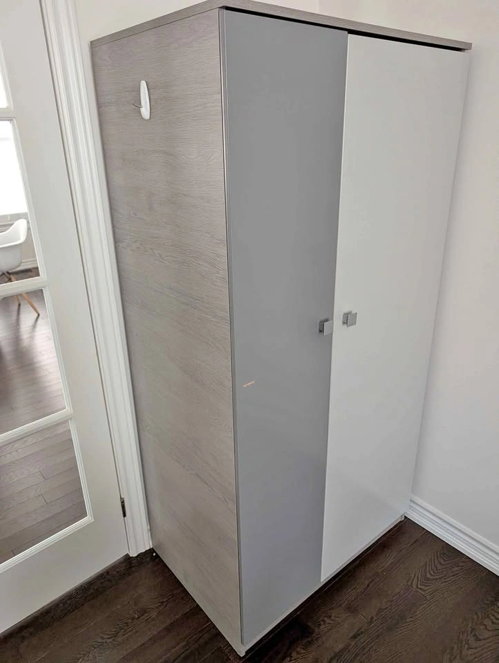 🩶 Grey Wardrobe – $50