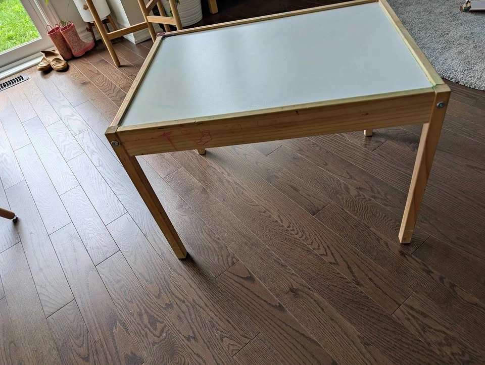 🧸 Toddler Wooden Table – Perfect for Play & Activities