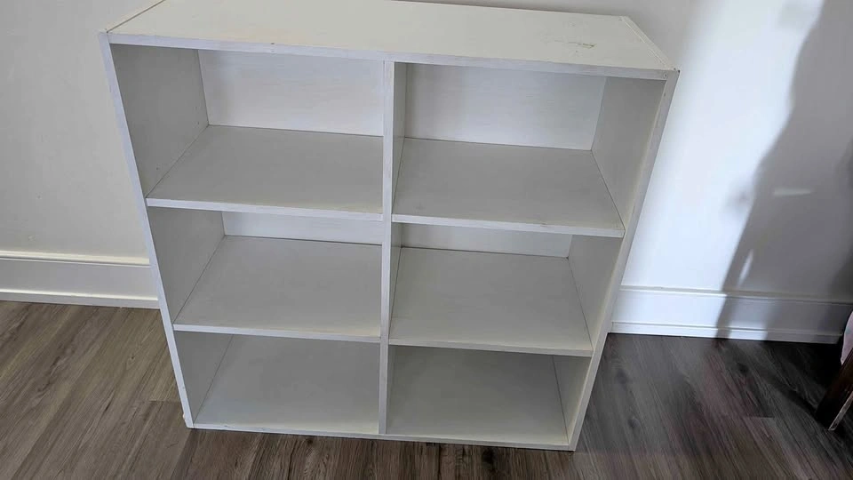 White 6-Cube Storage Shelf/IMMEDIATE Moving untill Aug 27th
