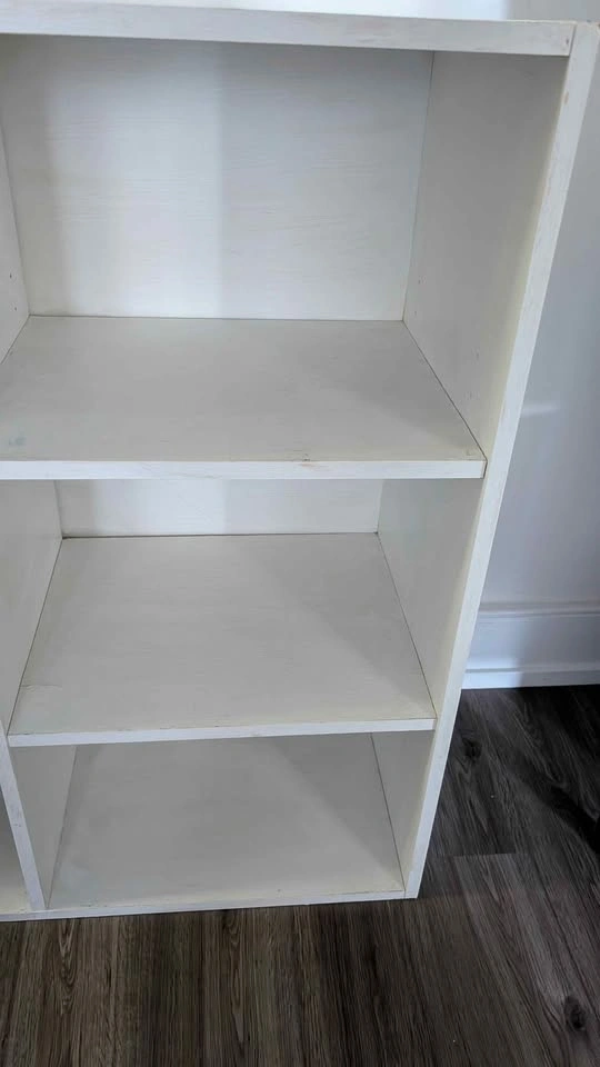 White 6-Cube Storage Shelf/IMMEDIATE Moving untill Aug 27th - photo 4