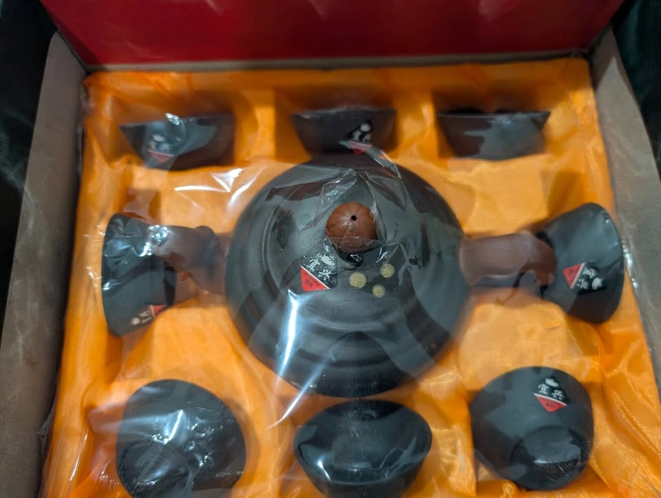 Yixing Zisha Purple Sand Clay Tea Set - photo 4