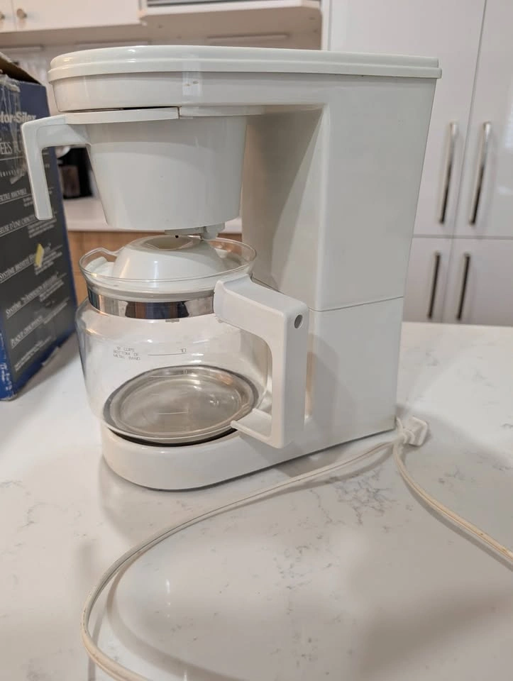 Automatic Drip Coffee Maker - photo 2