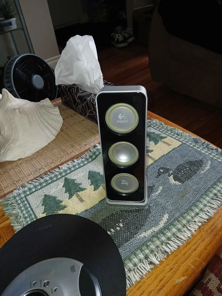 Logitech Computer Speakers - photo 2