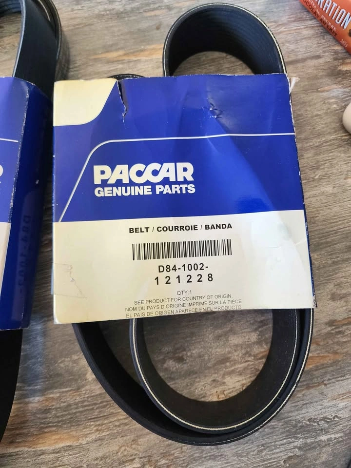 Genuine PACCAR Serpentine Belts (Brand New) - photo 2