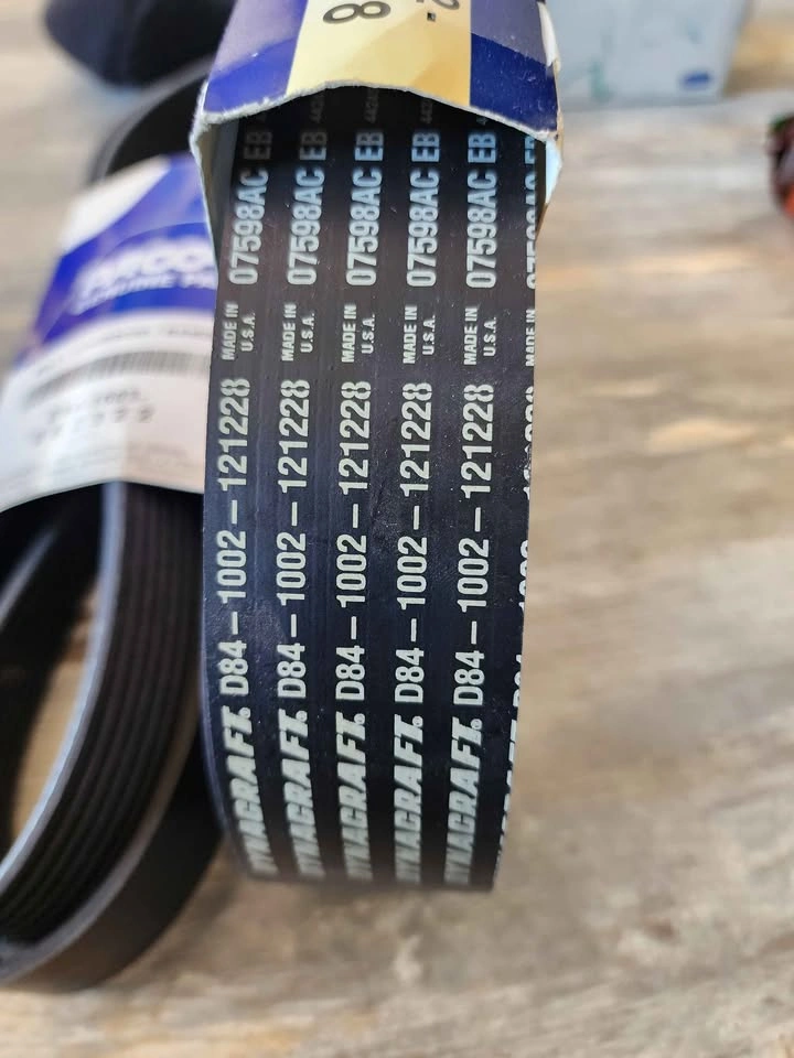 Genuine PACCAR Serpentine Belts (Brand New) - photo 4