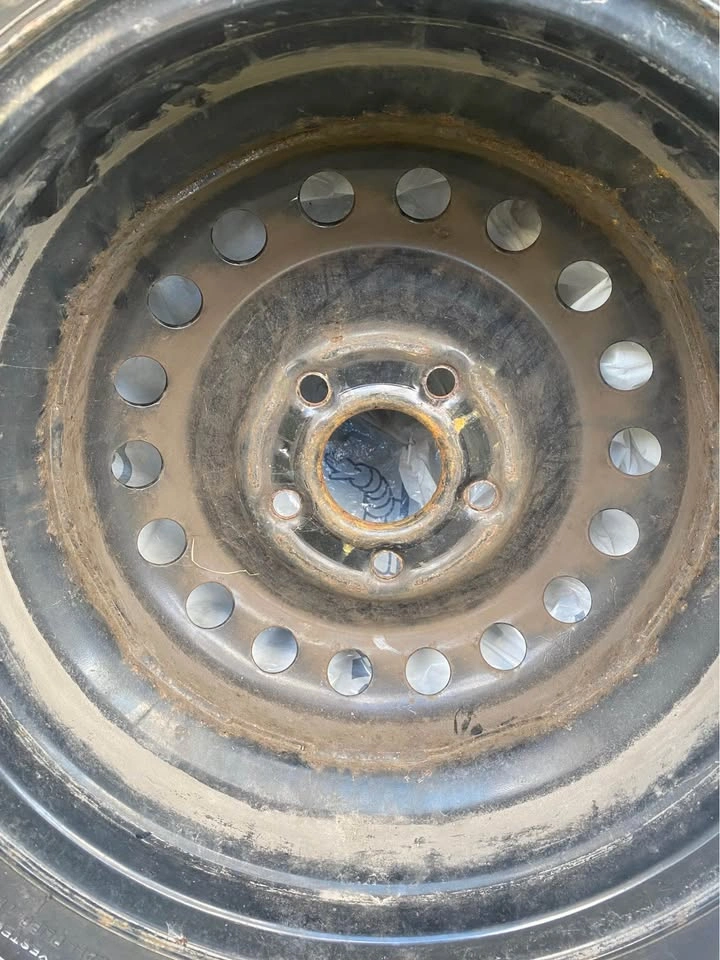 Winter Tires with Rim for sale - photo 4