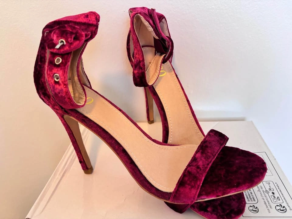 Burgundy Velvet Stiletto Heels - photo 2