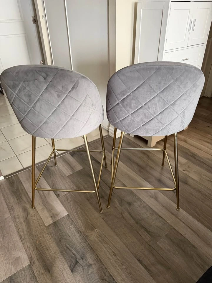 Two Bar Stools for Sale - photo 4