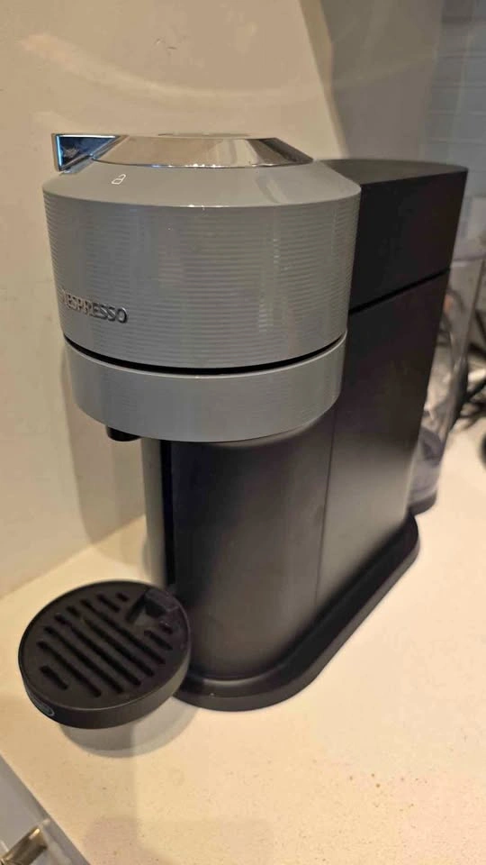 Nespresso Vertuo Next – Like New – $80