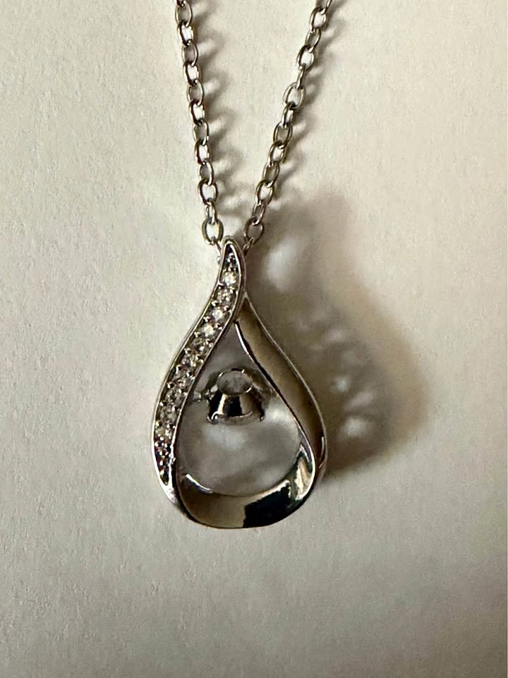 Brand New Sterling Silver Teardrop Moissanite Necklace 18 inch