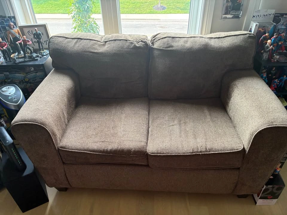 Tuscan two-seat loveseat sofa - photo 2