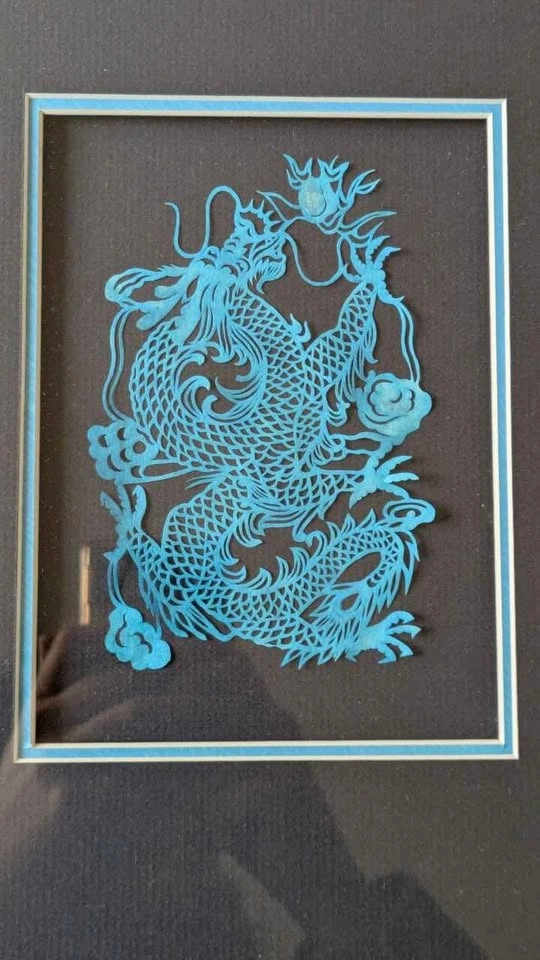Vintage Framed Chinese Paper-Cut Dragon Art Jianzhi - photo 3