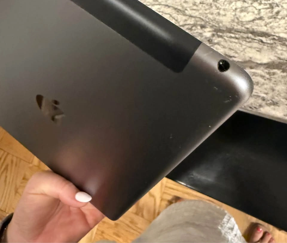 iPad 9th Gen - photo 4