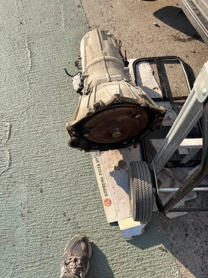 Tahoe / GMC Transmission 6L80 4x4 (123k miles) - photo 4