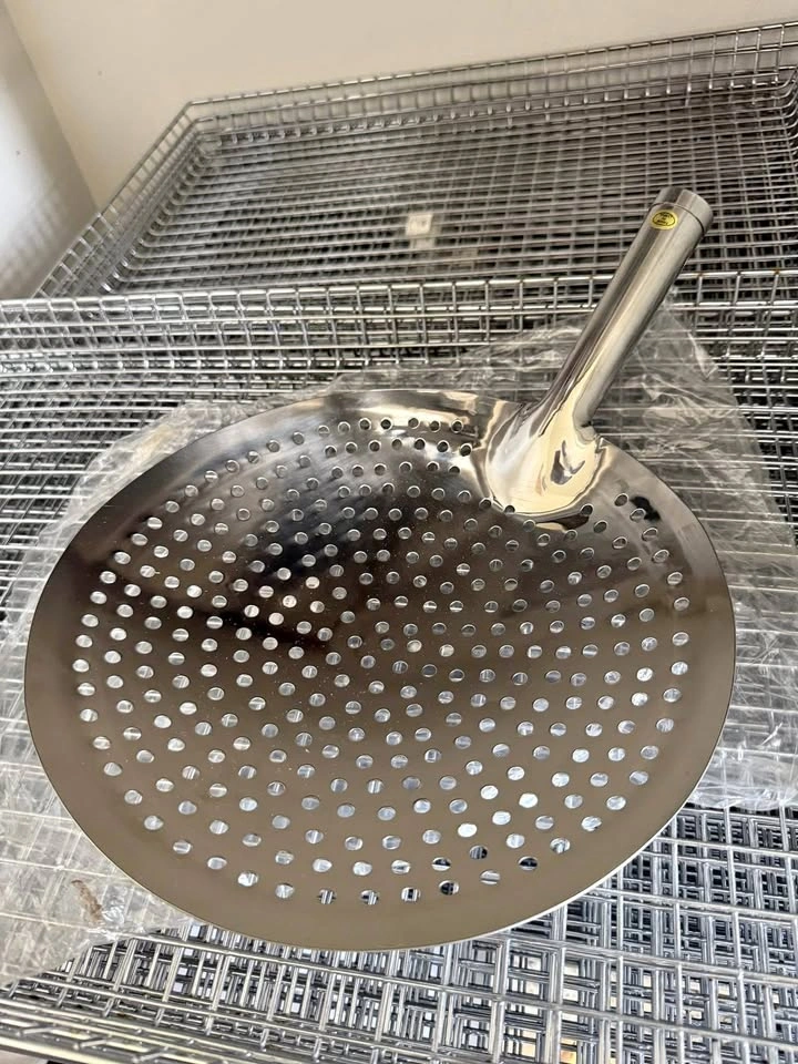 Metal strainer Skimmer, Perforated, Stainless Steel, 12" wok col