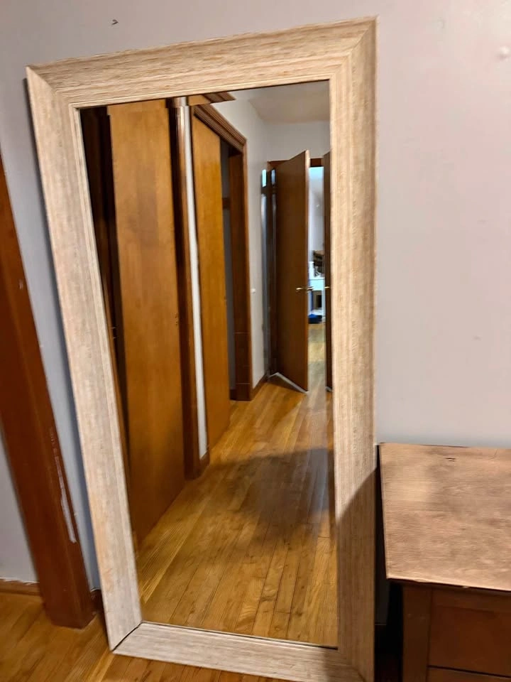 Long standing mirror