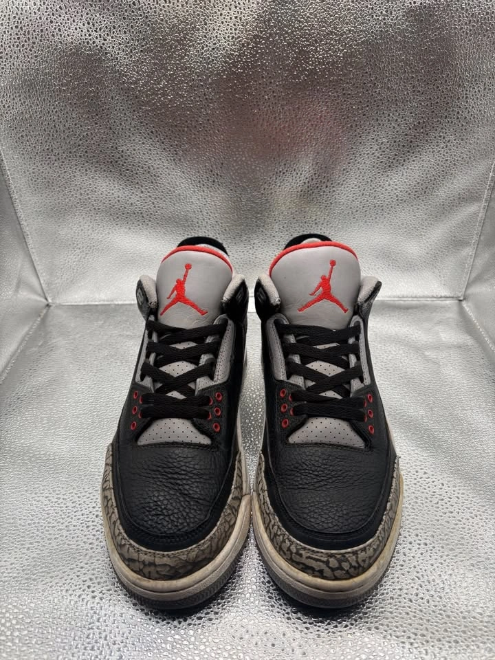 Air Jordan 3 black cement 2018 - photo 2