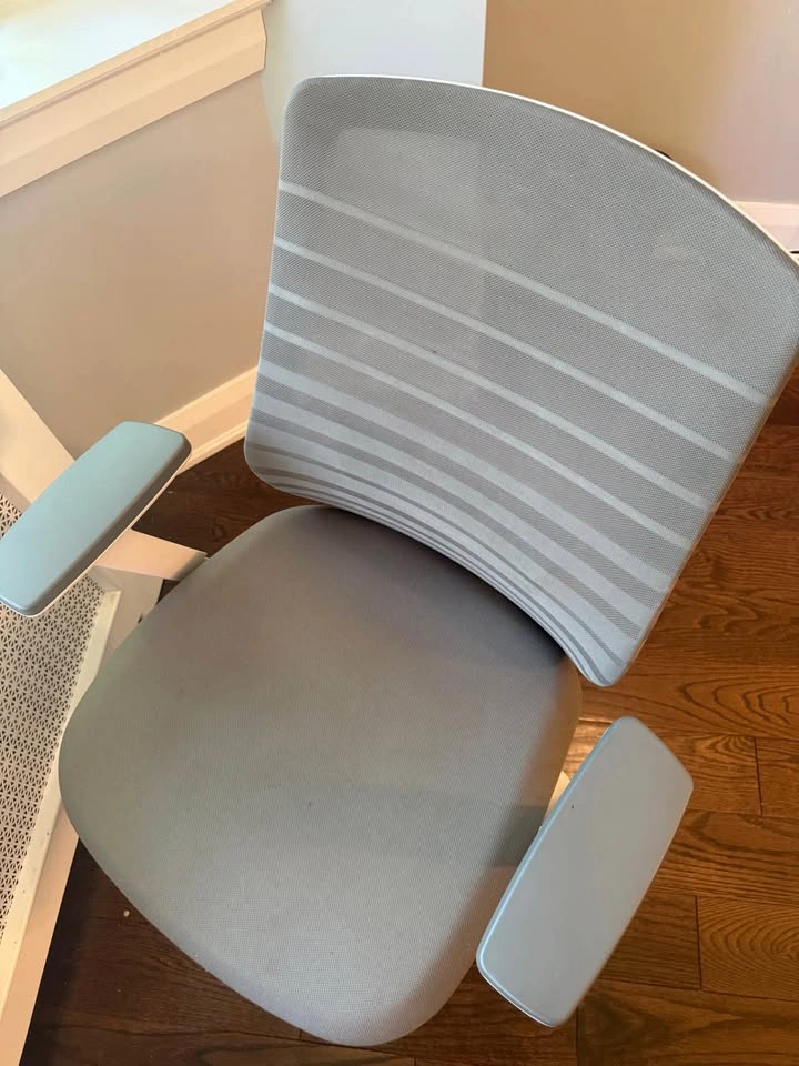 Office Mesh Chair Gray and White - photo 3