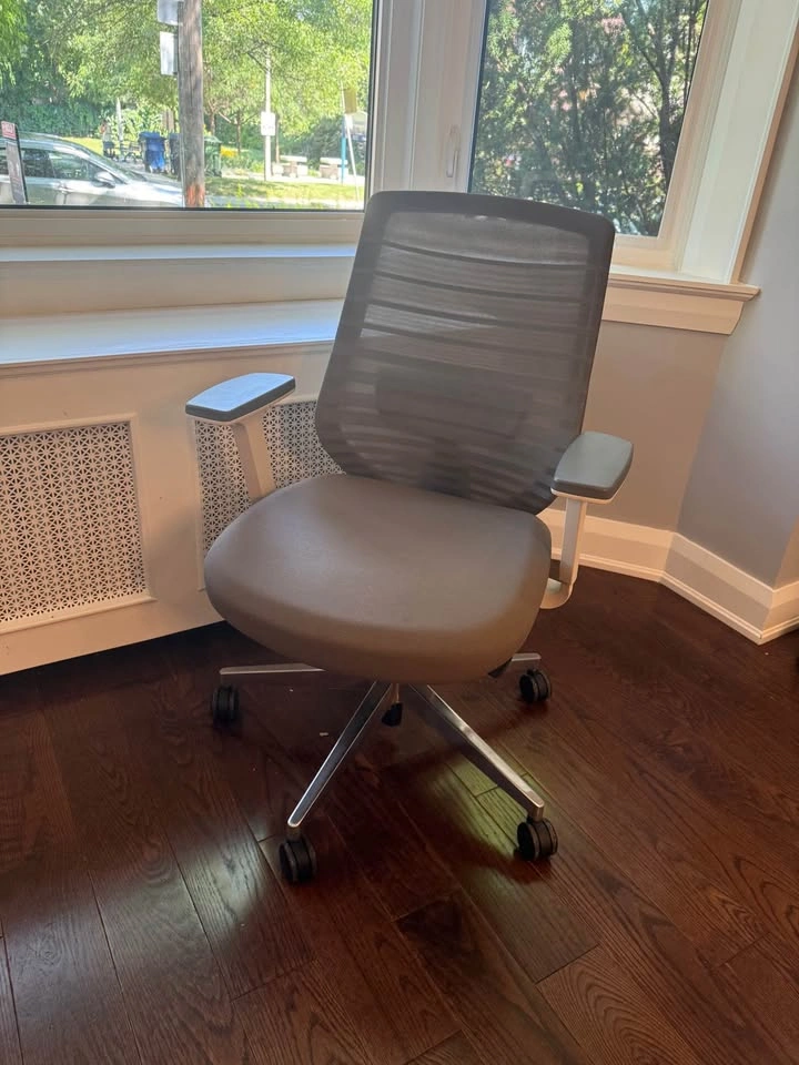 Office Mesh Chair Gray and White - photo 5