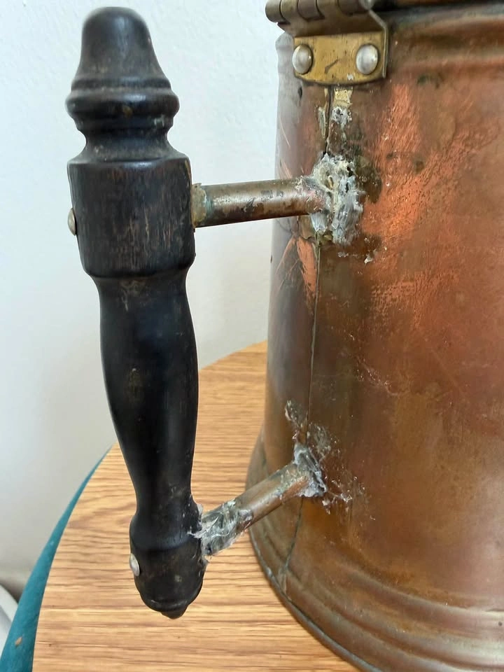 Antique Rome Metal Ware Copper Coffee Pot – Wooden Handle - photo 5
