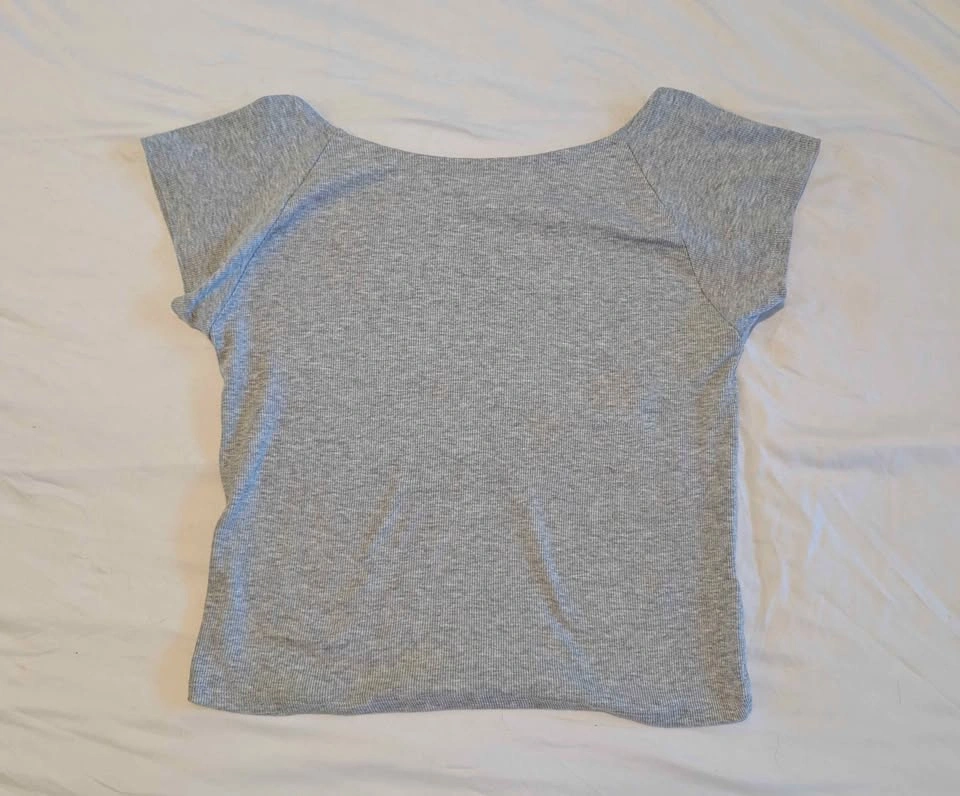 Open back grey short sleeve top - photo 2