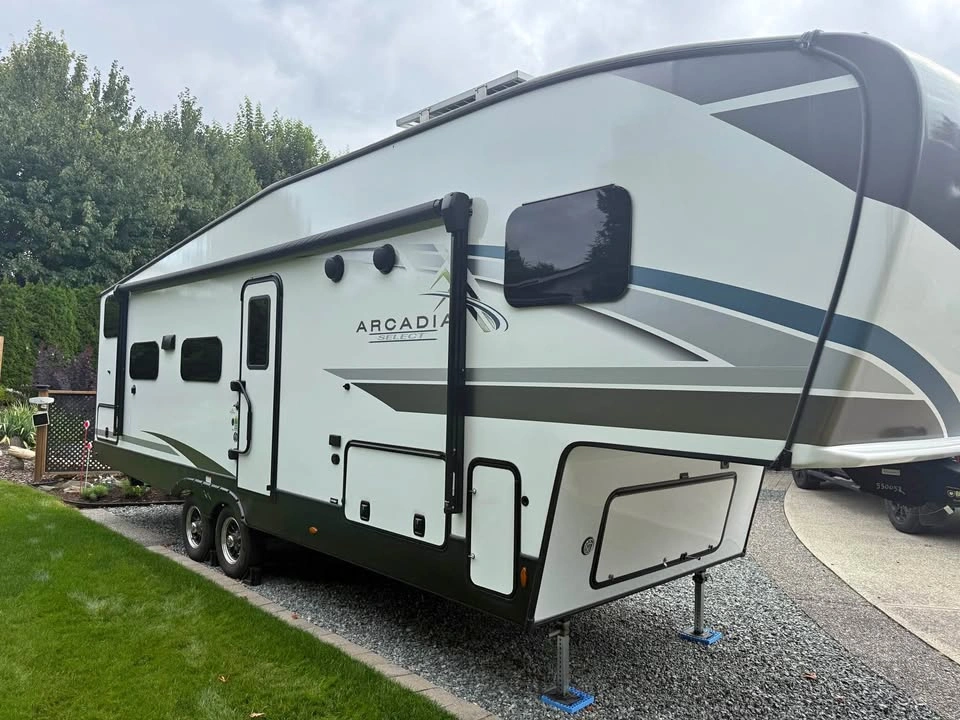 2025 Keystone arcadia 27sbh