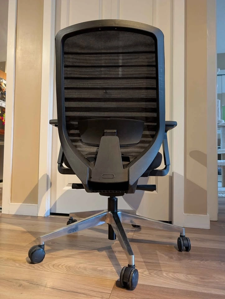 Branch Ergonomic Chair - photo 4
