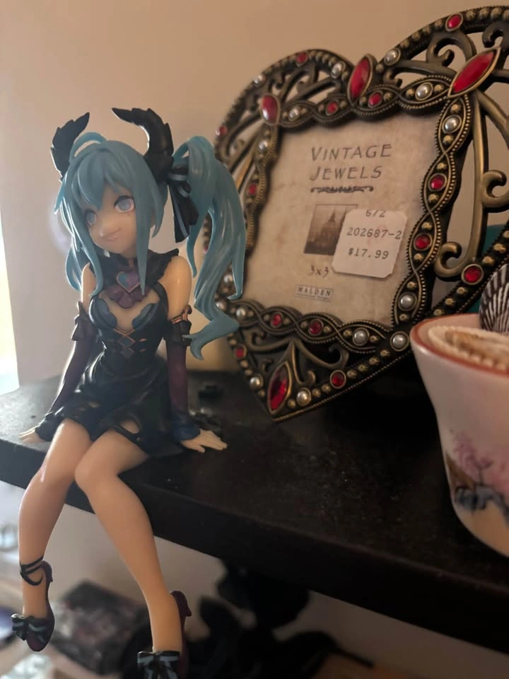 MIKU ANIME FIGURE - photo 2