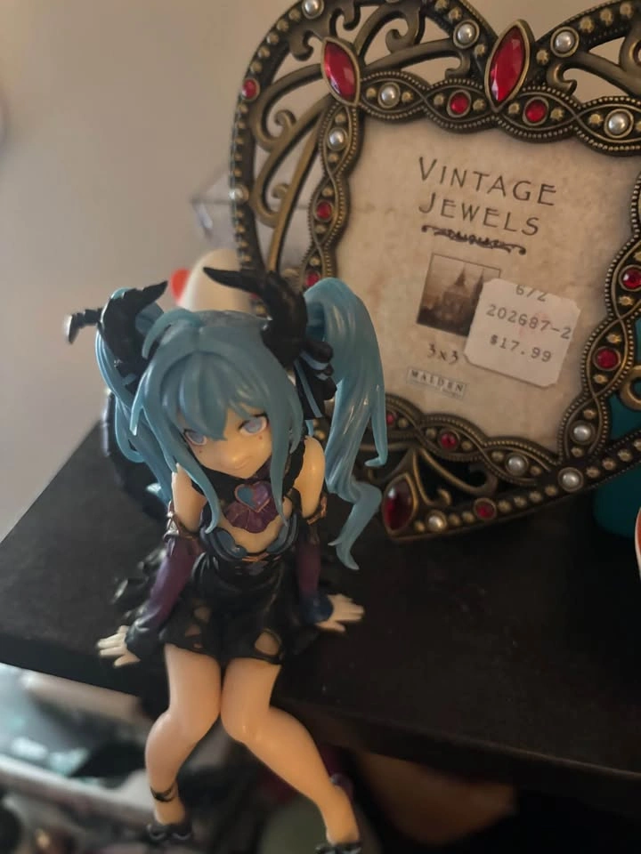 MIKU ANIME FIGURE - photo 3