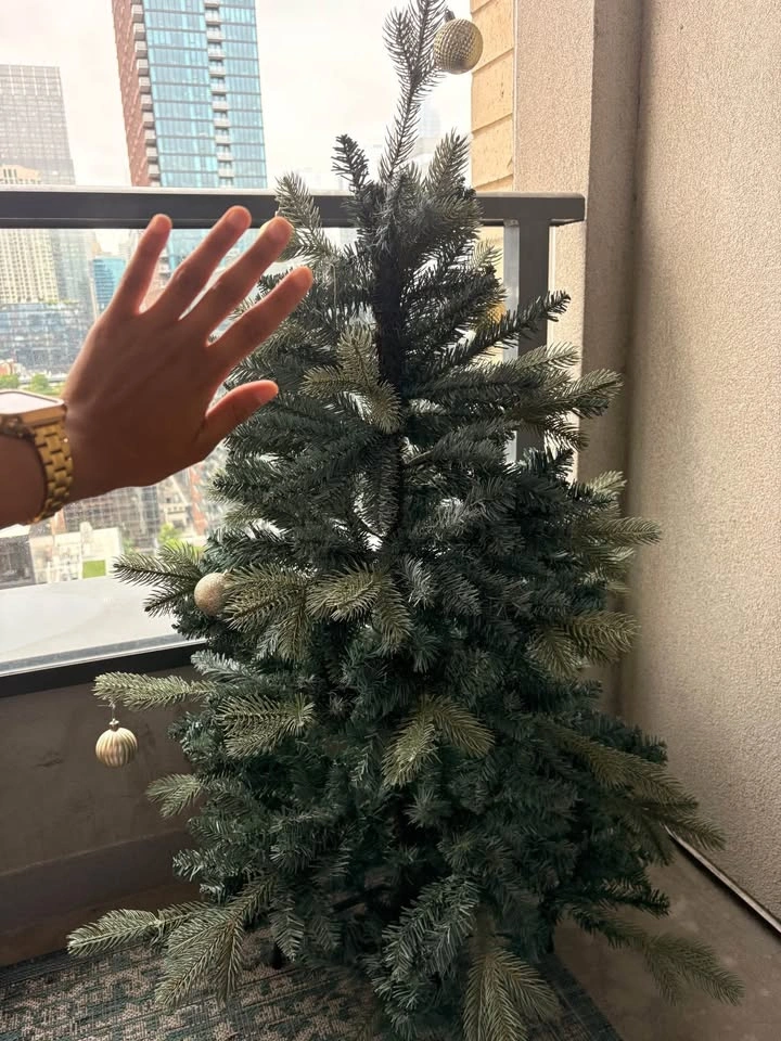 fake christmas tree with ornaments (4 ft tall) - photo 2