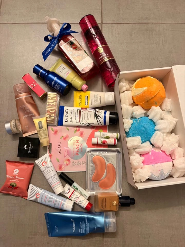Skincare/Beauty Bundle (Medicube, Clinique, Dr. Teals, etc.) - photo 2