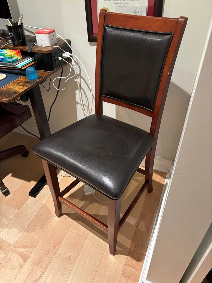 Kitchen table with two benches and a chair - photo 4