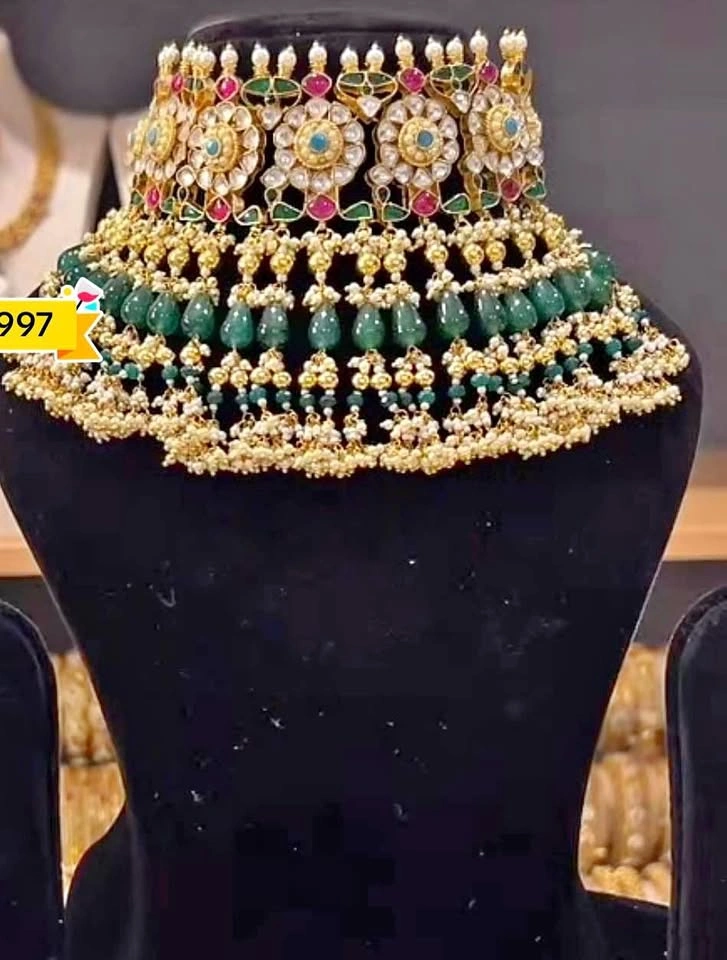 Bridal / partywear jewelry available for rent