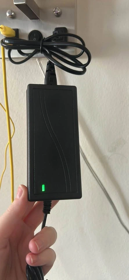 Electric scooter battery charger 42 V - photo 2