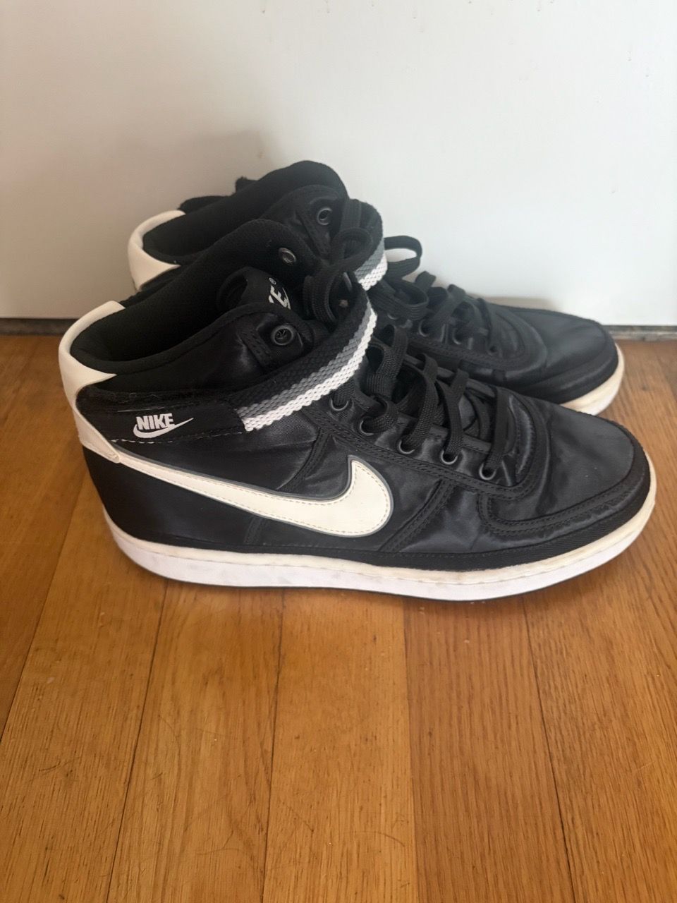 Nike Sneakers - photo 5
