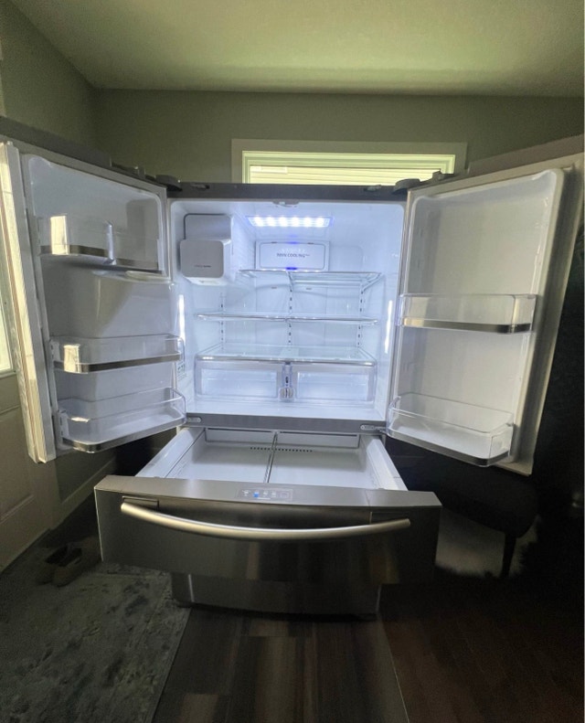 Samsung Stainless Steel Fridge - photo 2