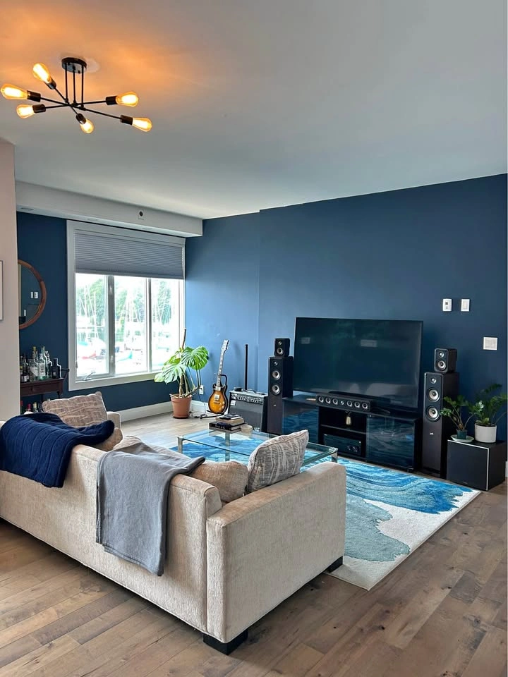 2 Beds 2 Baths - Apartment