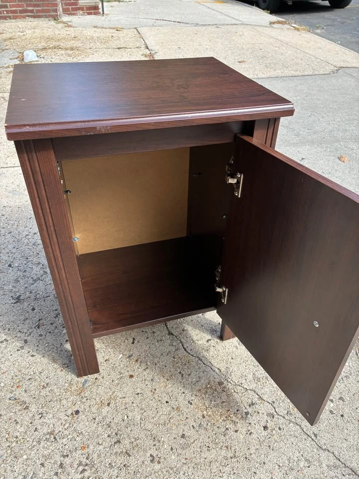 Night Stand - photo 2