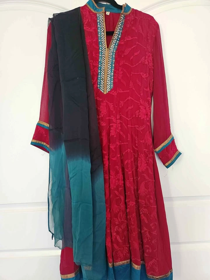 Salwar kurta