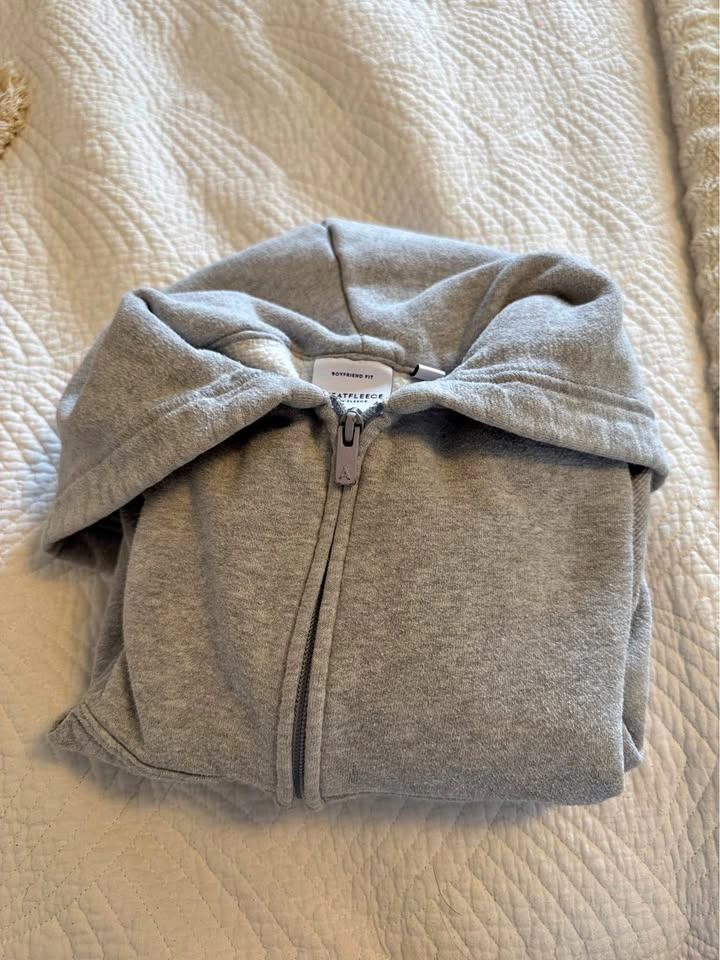 Aritzia Sweatfleece Boyfriend Fit Hoodie Grey S